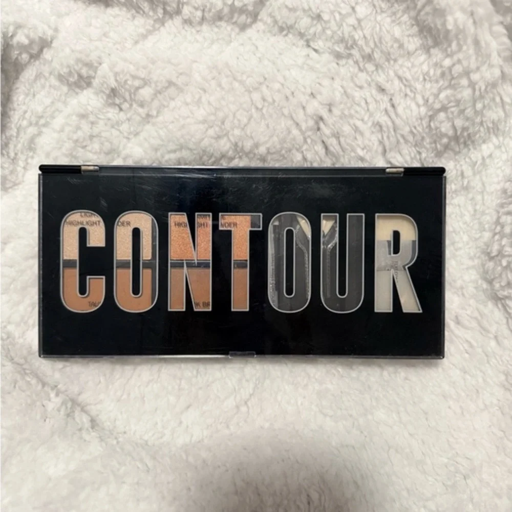 Profusion Cosmetics Contour Palette - Black and Brown Shades